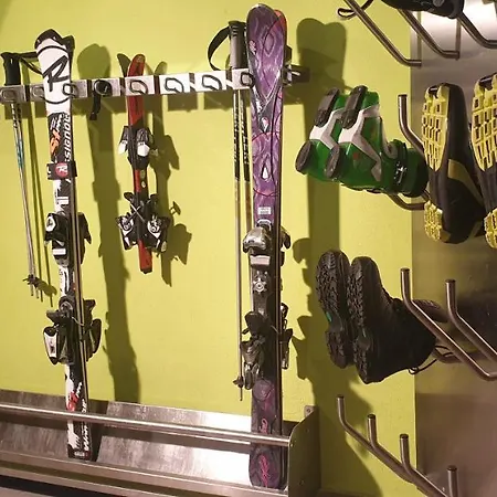 아파트 Flora 사스-알마겔