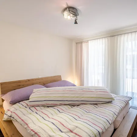 Flora Appartement *