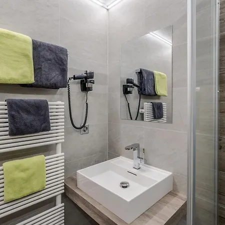 Flora Appartement *