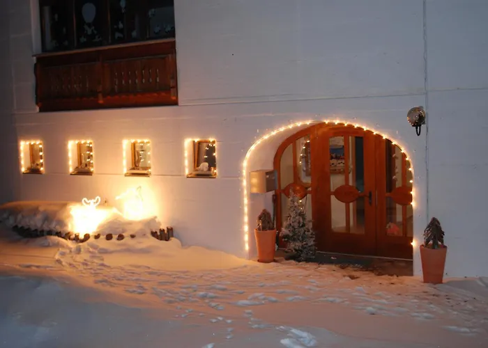 Flora شقة ساس-الماغيل